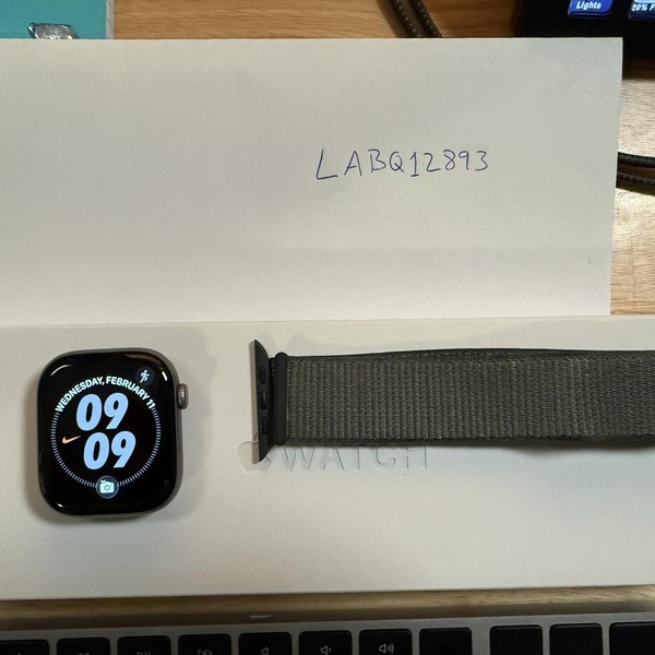Apple Watch Series 11 46mm - Space Gray, A3333 - GPS, Aluminum