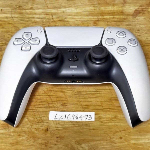 DualSense Wireless Controller - White