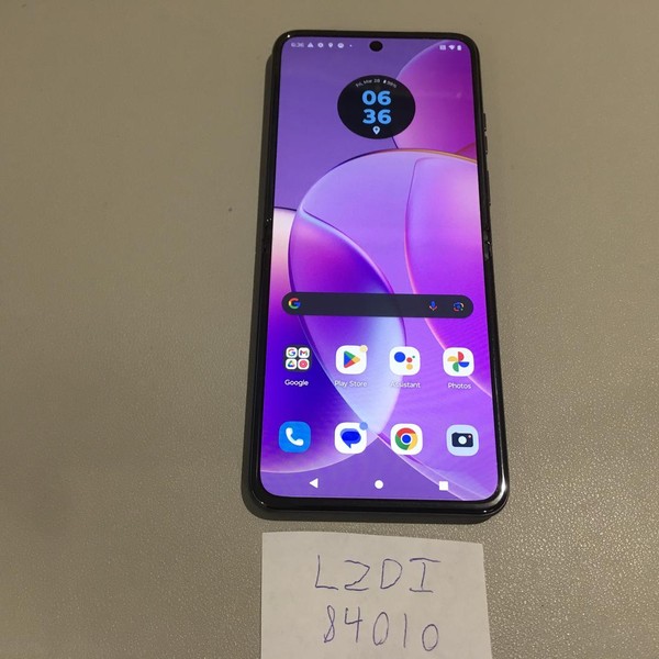 Motorola Razr (2023) - Unlocked, 128 GB, Lilac, 8 GB