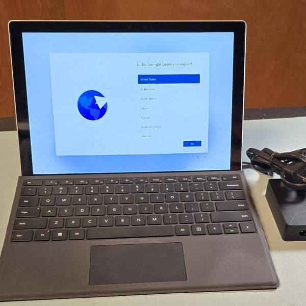 Microsoft Surface Pro 7 - 128 GB, Platinum, 8 GB, Intel Core i5