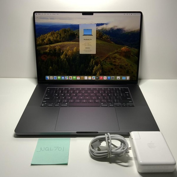 MacBook Pro Late 2023 (M3) - 16 inch - 512 GB, Black, 36 GB, Apple M3 Pro 12-core, 18-core GPU