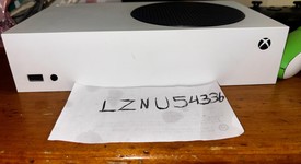 Mint
													Xbox Series S (2020) - White, 512 GB, photo 3 of 7