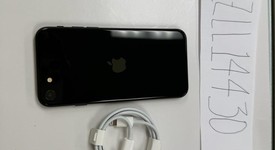 Mint
													Apple iPhone SE 3rd Gen 2022 - Unlocked, Midnight, 64 GB, A2595, photo 2 of 7
