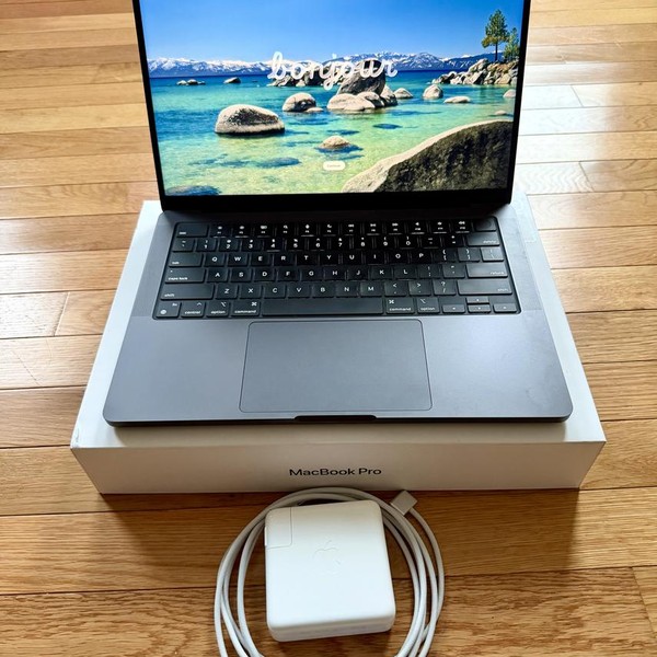 MacBook Pro 2024 - 14 inch - 1 TB, Space Black, 24 GB, Apple M4 Pro 14-core