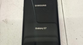 Good
													Samsung Galaxy S7 - Cricket, Black, 32 GB, SM-G930AZ, photo 3 of 7