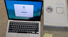 Good
													MacBook Air 2020 - 13" - Apple M1, Silver, 256 GB, 8 GB, photo 1 of 8