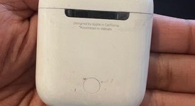 Used
													Apple AirPods 2nd Gen - Lightning Case, photo 5 of 6