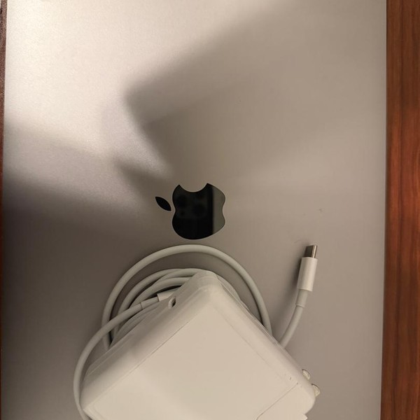 MacBook Pro 2020 - 13 inch - 512 GB, Silver, 8 GB, Intel Core i7