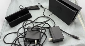 Good
													Nintendo Switch - Red & Blue, 32 GB, photo 3 of 8