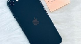 Good
													Apple iPhone SE 2nd Gen 2020 - Verizon, Black, 64 GB, A2275, photo 3 of 5