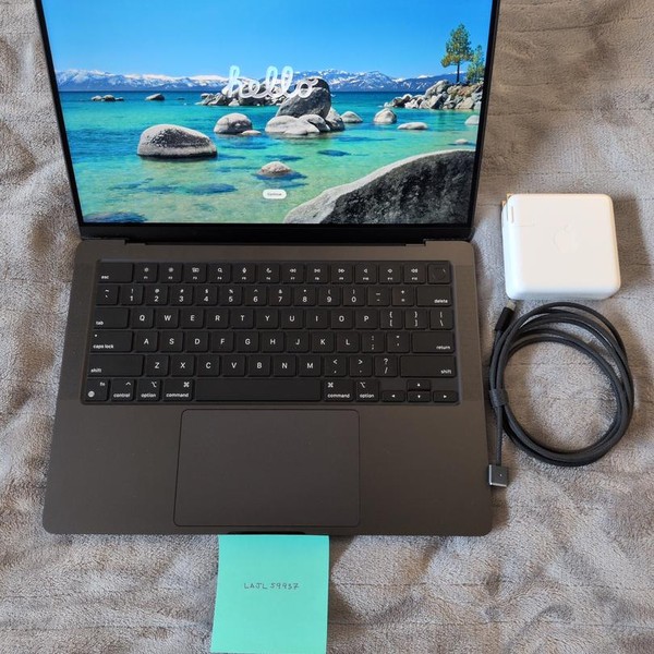 MacBook Pro 2024 - 14 inch - 1 TB, Space Black, 24 GB, Apple M4 Pro 14-core