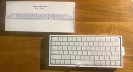 Used
													Apple Magic Keyboard with Touch ID, photo 2 of 3
