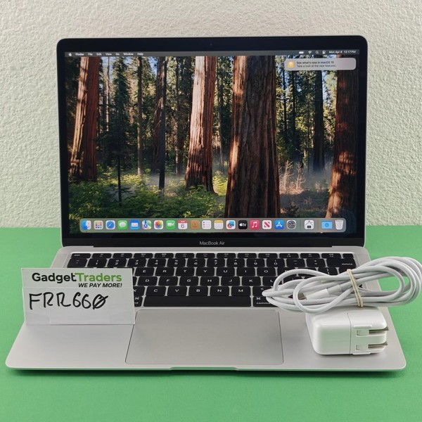 MacBook Air 2020 - 13 inch - 128 GB, Silver, 8 GB, Intel Core i3