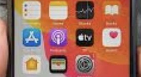 Good
													Apple iPhone SE 2nd Gen 2020 - Unlocked, Black, 128 GB, A2275, photo 1 of 3