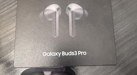 Used
													Samsung Galaxy Buds3 Pro - Silver, photo 5 of 10