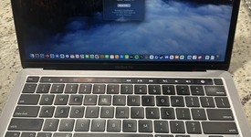 Good
													MacBook Pro 2020 - 13" - Apple M1, Gray, 256 GB, 16 GB, photo 4 of 8