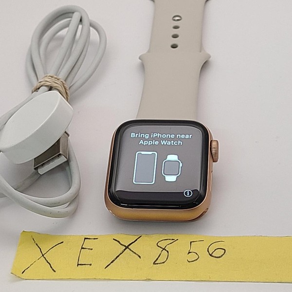 Apple Watch SE 1st Gen 40mm - Unlocked, Gold, A2353 - Cellular, Aluminum