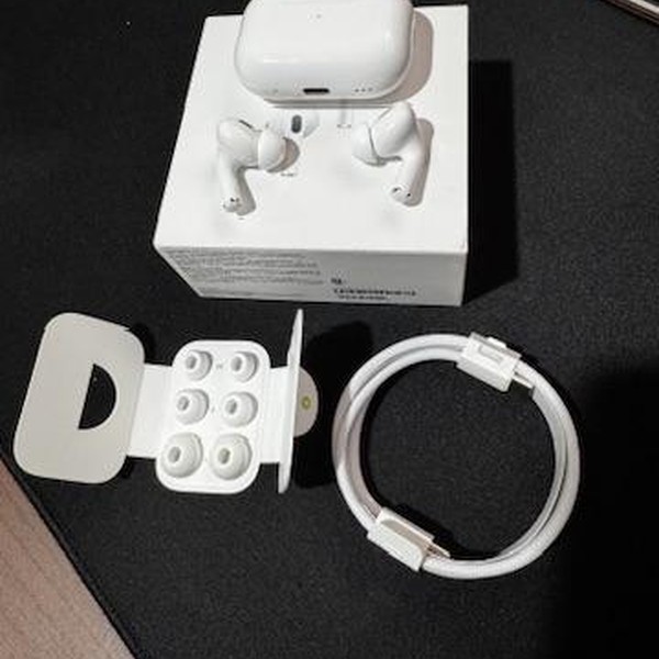 Apple AirPods Pro 2 - USB-C