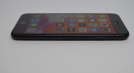 Mint
													Apple iPhone SE 2nd Gen 2020 - Unlocked, Black, 128 GB, A2275, photo 4 of 10