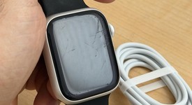 Fair
													Apple Watch Series 8 45mm - Unlocked, Silver, A2774 - Cellular, Aluminum, photo 4 of 8