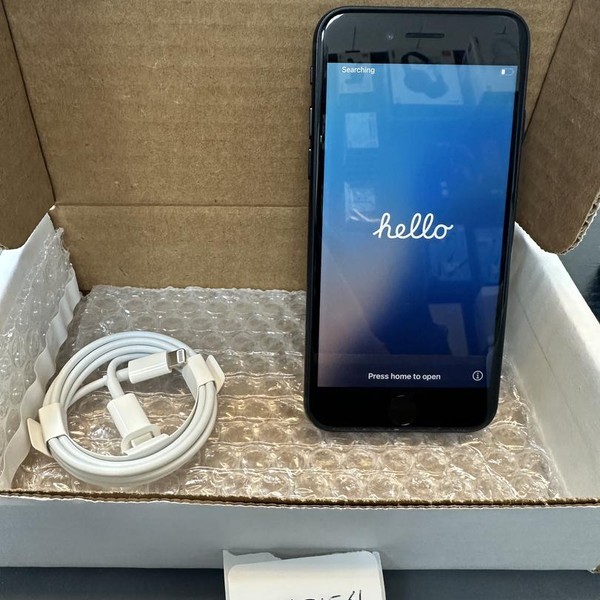 Apple iPhone SE 3rd Gen 2022 - Unlocked, 64 GB, Midnight, A2595