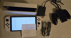 Mint
													Nintendo Switch - OLED - White, 64 GB, photo 1 of 13