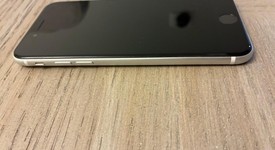 Good
													Apple iPhone SE 2nd Gen 2020 - Unlocked, White, 128 GB, A2275, photo 3 of 9