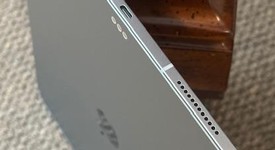 Mint
													Apple iPad Air 13" (M3) 2025 - Unlocked, Blue, 128 GB, photo 4 of 5