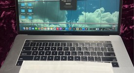 Good
													MacBook Pro 2017 (With Touch Bar) - 15" - I7, Gray, 2 TB, 16 GB, photo 1 of 7