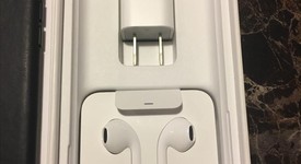 Mint
													Apple iPhone 7 - AT&T, Black, 128 GB, A1778, photo 2 of 4