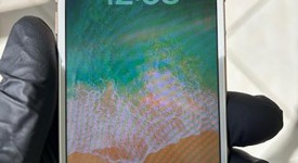 Mint
													Apple iPhone 8 - Unlocked, Gold, 64 GB, A1905, GSM, photo 2 of 8