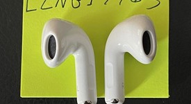 Used
													Apple AirPods 4th Gen - Active Noise Cancellation, photo 4 of 5