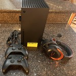 Mint Xbox Series X (2020) - 1 TB, Black, standard