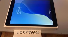 Mint
													Apple iPad 9th Gen - Wi-Fi, Gray, 64 GB, A2602, photo 4 of 8