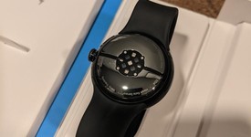 Mint
													Google Pixel Watch 2 - Unlocked, Black, LTE, photo 5 of 8