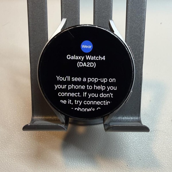 Samsung Galaxy Watch4 - Unlocked, Silver, 44mm