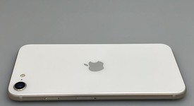 Good
													Apple iPhone SE 3rd Gen 2022 - Unlocked, Starlight, 64 GB, A2595, photo 4 of 6