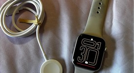 Good
													Apple Watch SE 2nd Gen 44mm - Starlight, A2723 - GPS, Aluminum, photo 2 of 5