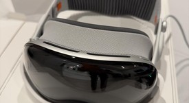 Mint
													Apple Vision Pro - 1 TB, photo 1 of 6