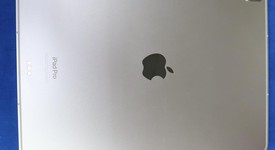 Good
													Apple iPad Pro 12.9" 6th Gen 2022 - Unlocked, Gray, 256 GB, photo 4 of 12