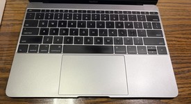 Good
													Macbook Retina 2017 - 12" - I5, Gray, 512 GB, 8 GB, photo 3 of 7