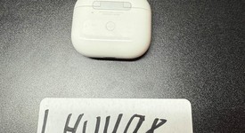 Used
													Apple AirPods 3rd Gen - Lightning Case, photo 5 of 5