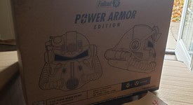Mint
													Fallout 76, Power Armor Edition for Xbox One, photo 4 of 4