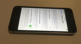 Fair
													Apple iPhone SE 1st Gen 2016 - Unlocked, Grey, 32 GB, A1662, photo 4 of 12
