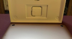 Good
													MacBook Air 2020 - 13" - I3, Gold, 1 TB, 8 GB, photo 5 of 11