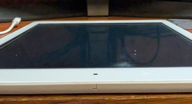 Good
													Apple iPad Air - Unlocked, Silver, 16 GB, photo 3 of 3