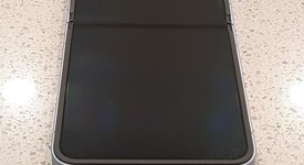 Good
													Samsung Galaxy Z Flip6 - Unlocked, Blue, 512 GB, 12 GB, SM-F741U1, photo 4 of 12