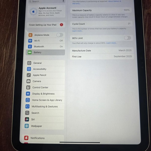 Apple iPad 11th Gen - Wi-Fi, 128 GB, Silver, A3354