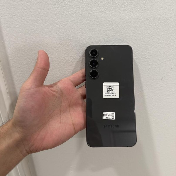 Samsung Galaxy S24 FE - Cricket, 128 GB, Graphite, SM-S721U