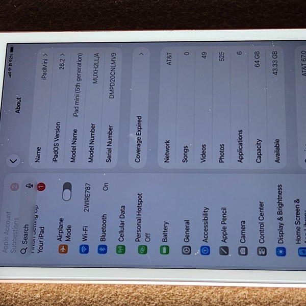 Apple iPad Mini 5th Gen - AT&T, Gold, 64 GB